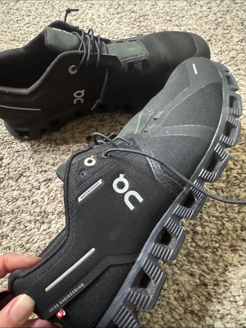 On Running Men's Black Athletic Sneakers with Subtle Gray Accents - Picture 3 of 13